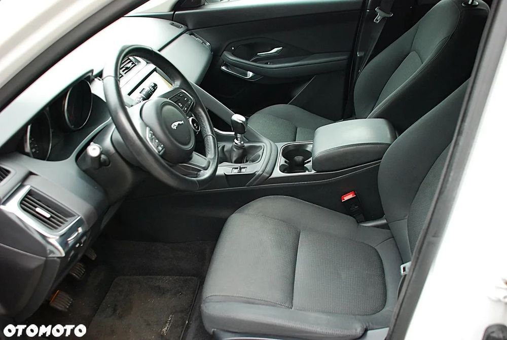 Jaguar E-Pace 2.0 i4D FWD R-Dynamic S - 19