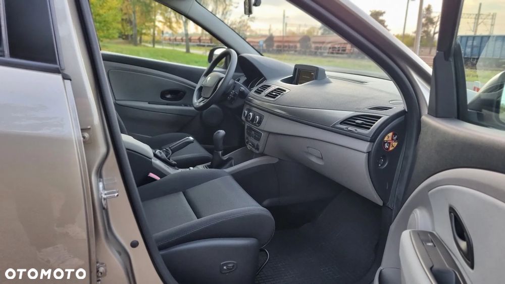 Renault Megane 1.6 16V 100 Authentique - 17