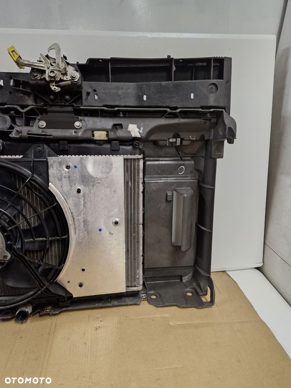 citroen c3 picasso 1.4 vti pas przedni czołowe chłodnice wentylator komplet - 9