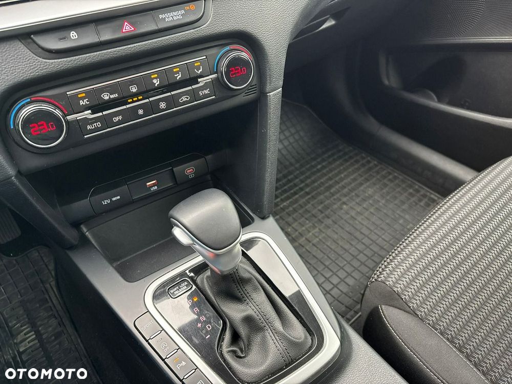 Kia Ceed 1.5 T-GDI M DCT - 25