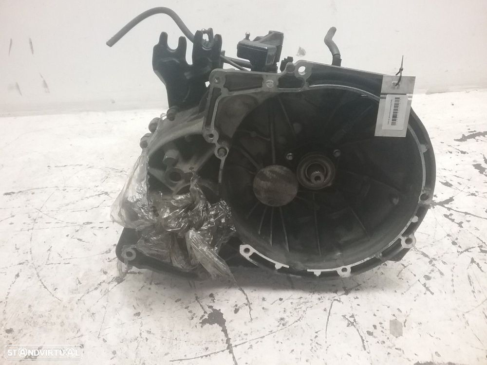 Caixa de velocidades manual FORD FOCUS II 1.6 TDCi REF. 6M5R-7002-YB MOTOR HHDA - 1