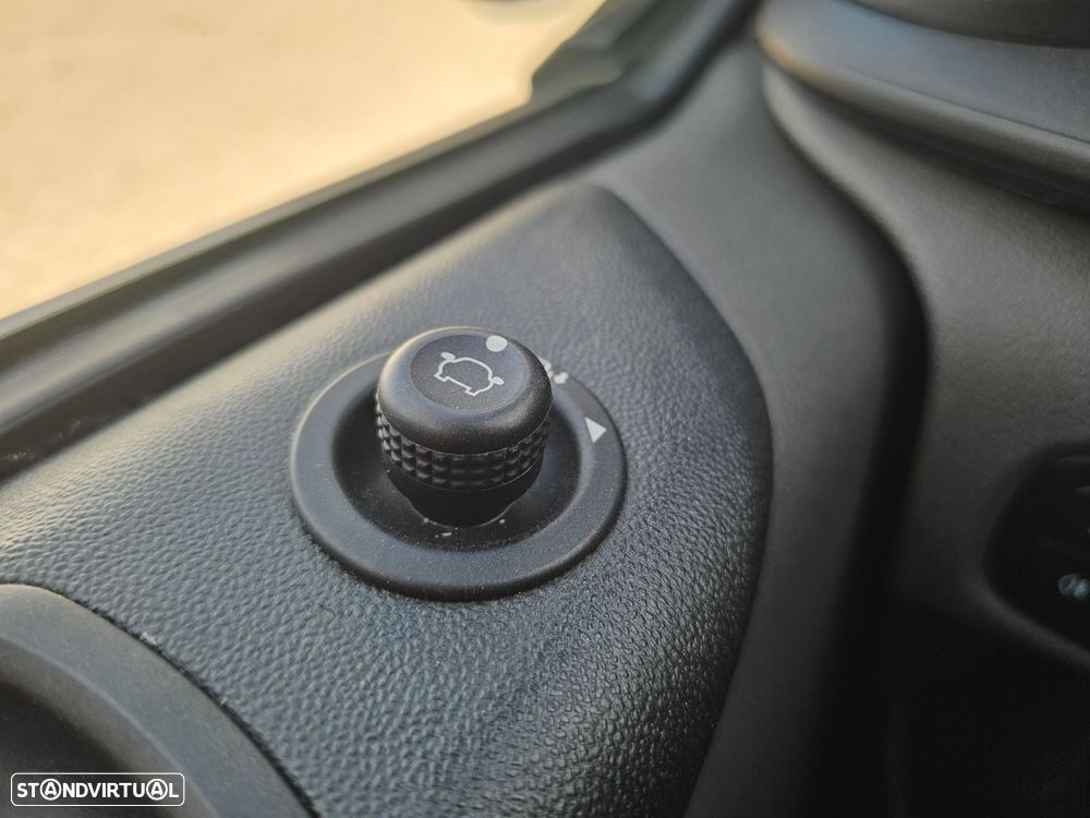 Ford Transit Custom 340 L2H2 VA Auto Trend Nugget Plus - 17