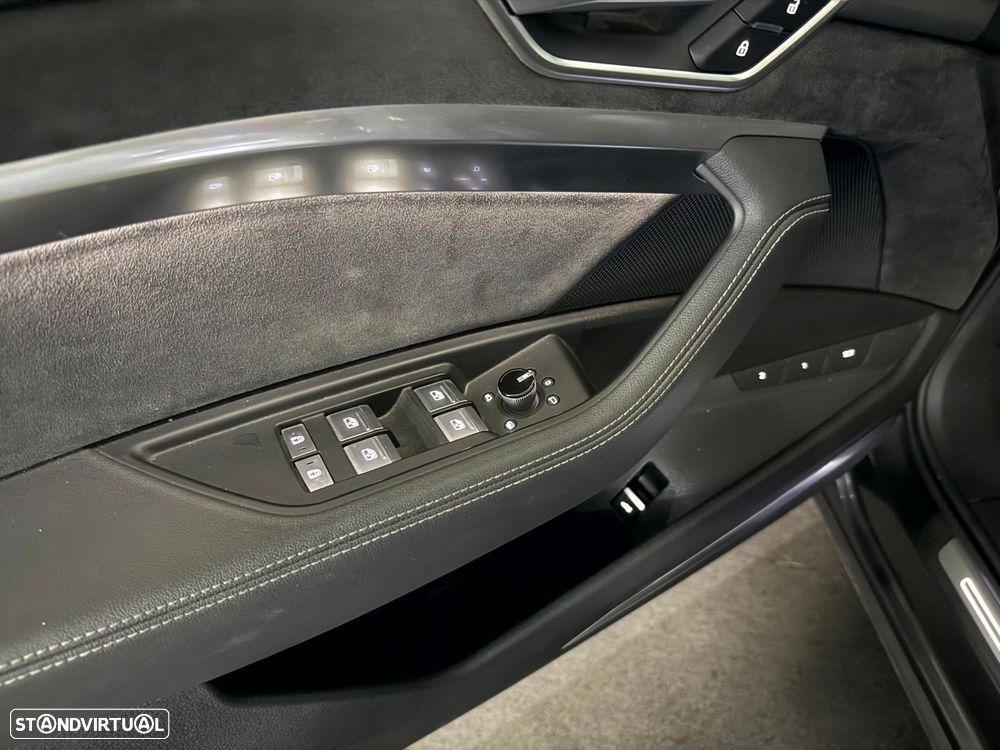 Audi e-tron Sportback 50 quattro S line - 24