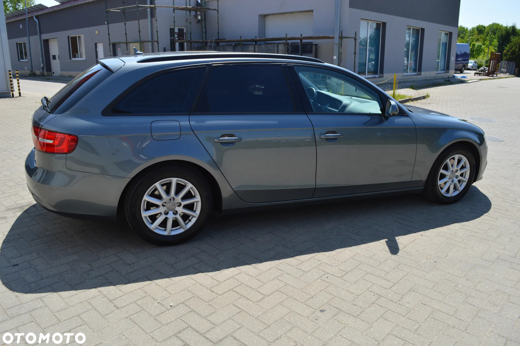 Audi A4 Avant 2.0 TDI DPF Attraction - 10