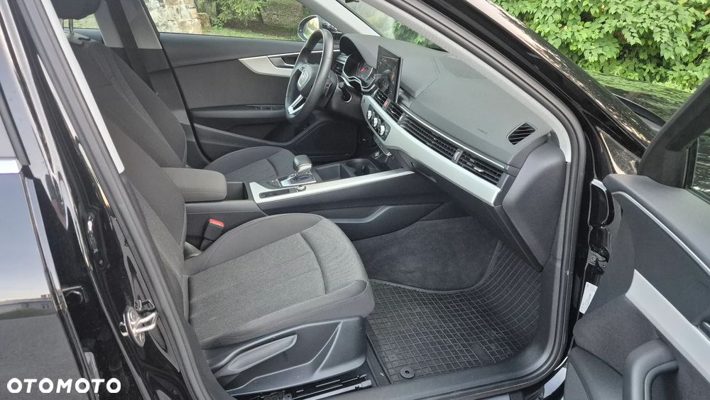 Audi A4 Limousine 35 TDI S tronic design - 17