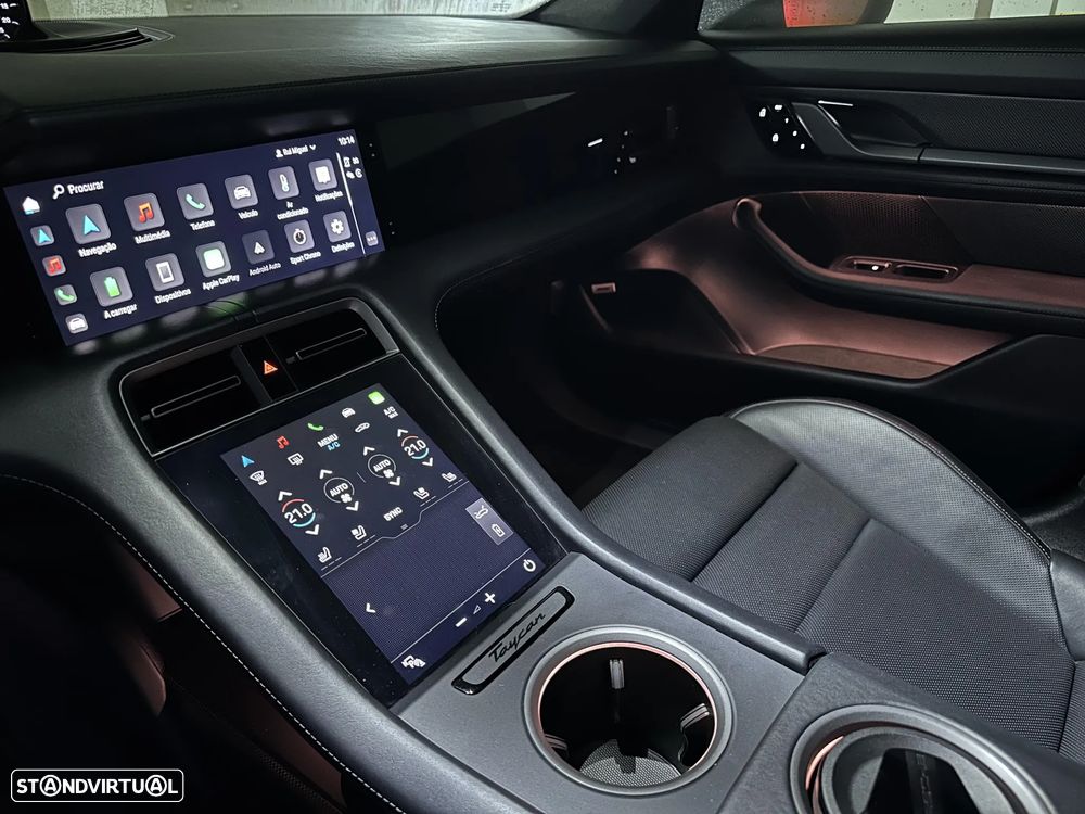 Porsche Taycan Turbo S - 9