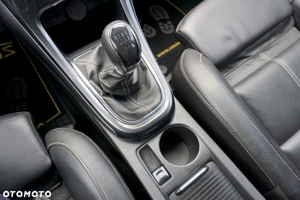 Opel Astra 1.4 T Cosmo S&S EU6 - 31
