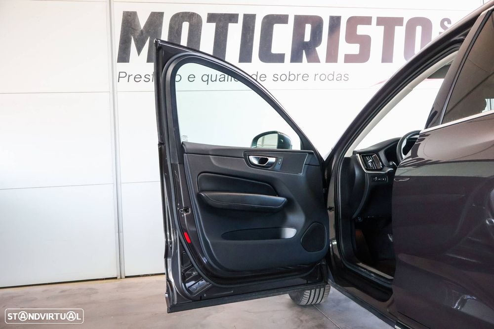 Volvo XC 60 2.0 T6 PHEV Inscription Expression AWD - 12