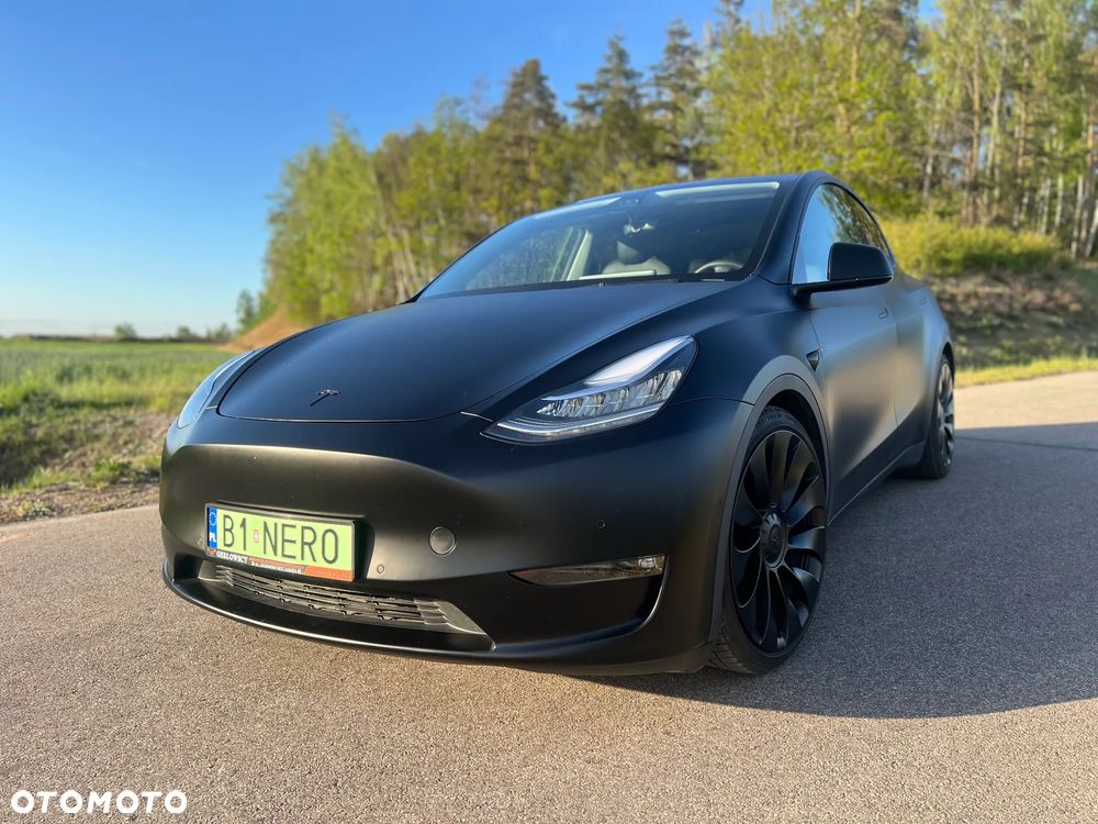 Tesla Model Y Long Range Dual Motor AWD - 1