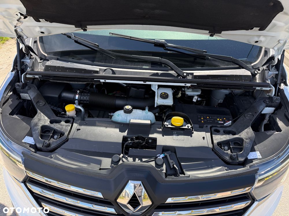 Renault Trafic - 32