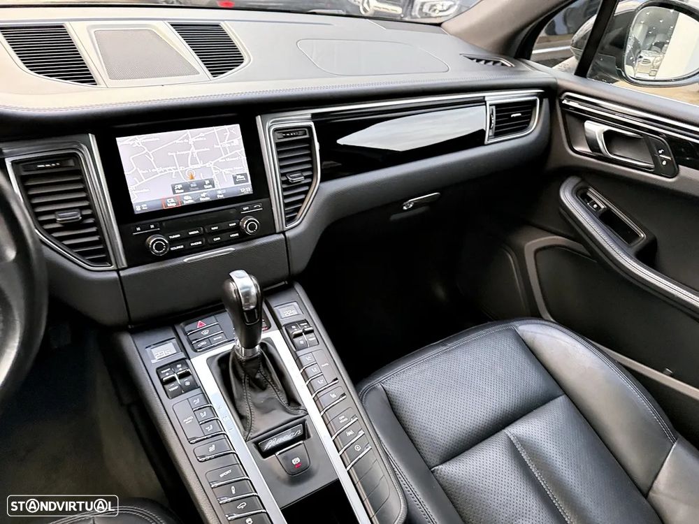 Porsche Macan S - 16