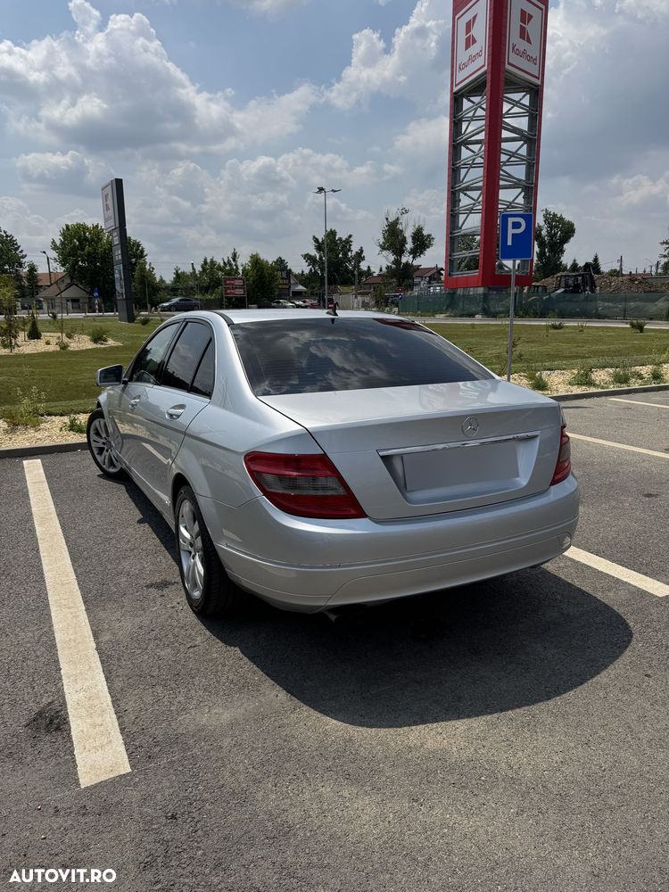 Mercedes-Benz C 200 CDI DPF (BlueEFFICIENCY) Avantgarde - 4