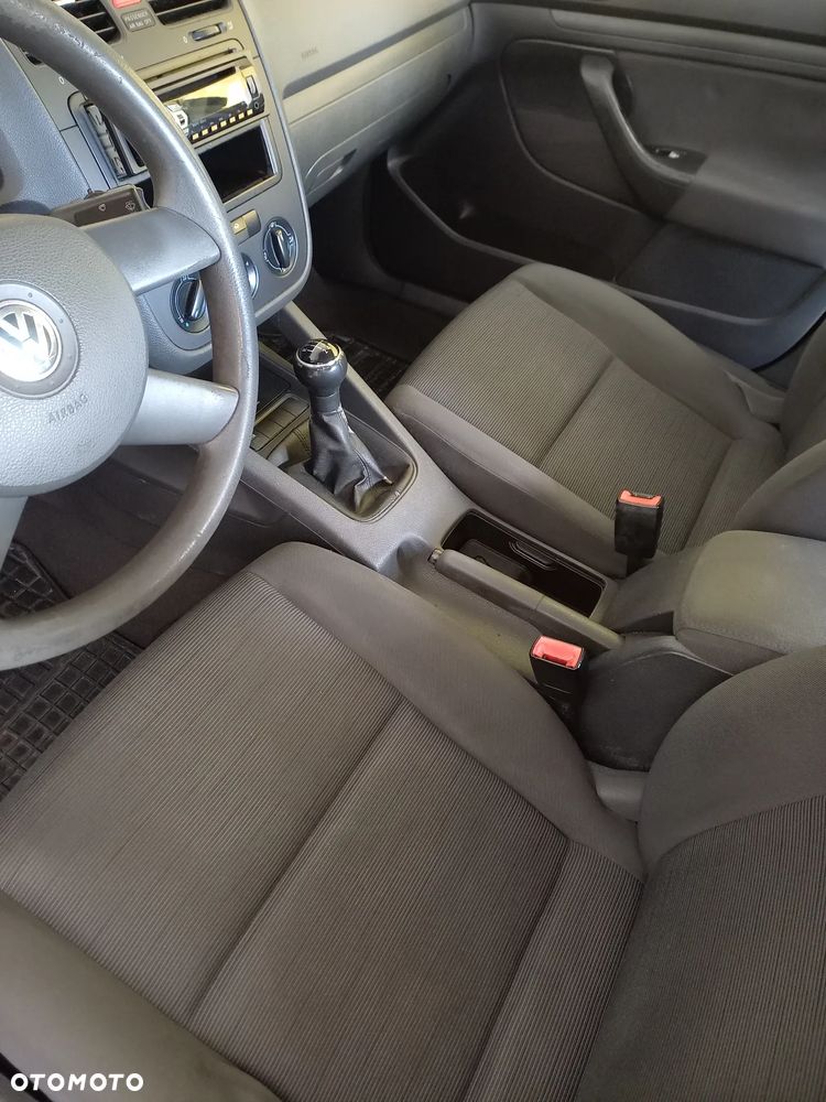 Volkswagen Golf - 15