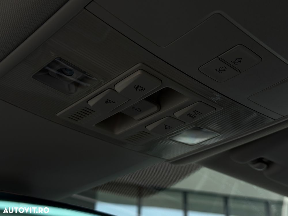 Volkswagen Passat - 15
