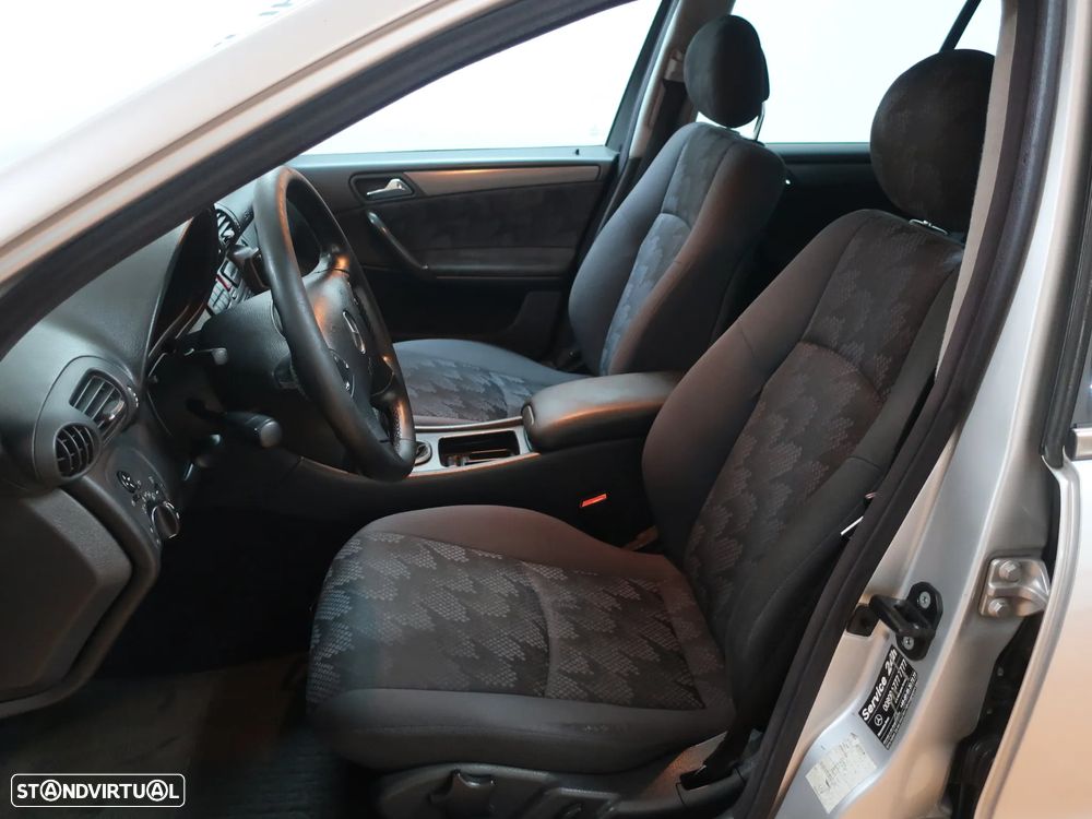 Mercedes-Benz C 220 T CDI Avantgarde - 13