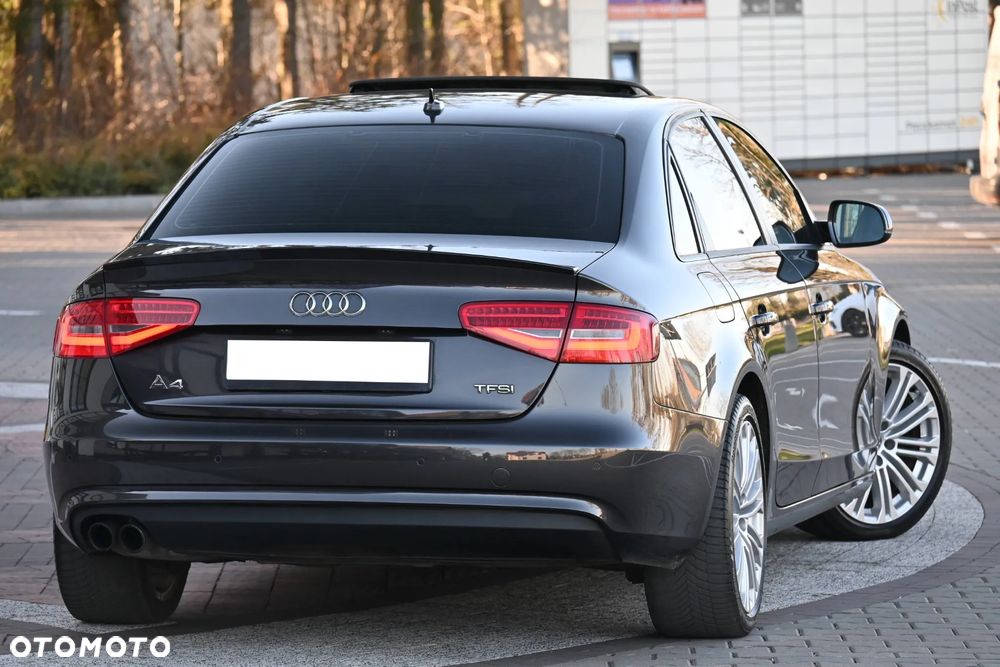 Audi A4 Limousine 1.8 TFSI S line Sportpaket - 11