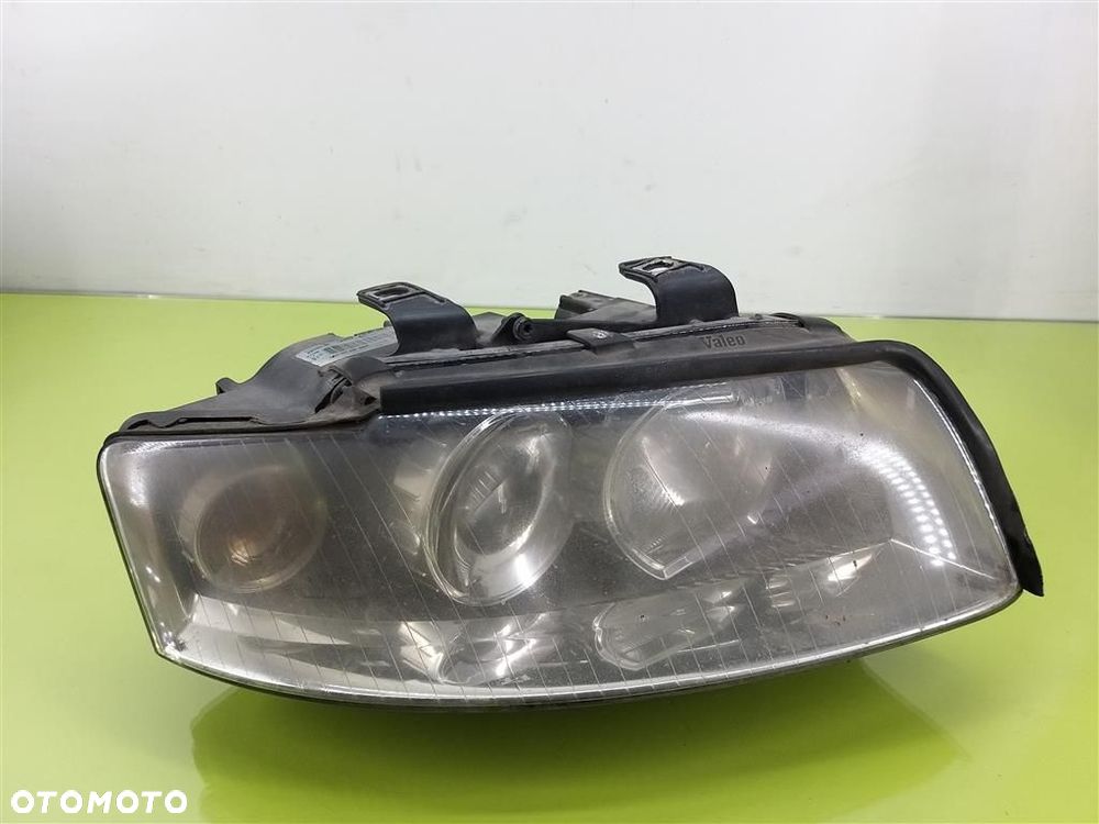 Reflektor lampa przód prawa Audi A4 B6 8E 2000-2004 8E0941004F - 2