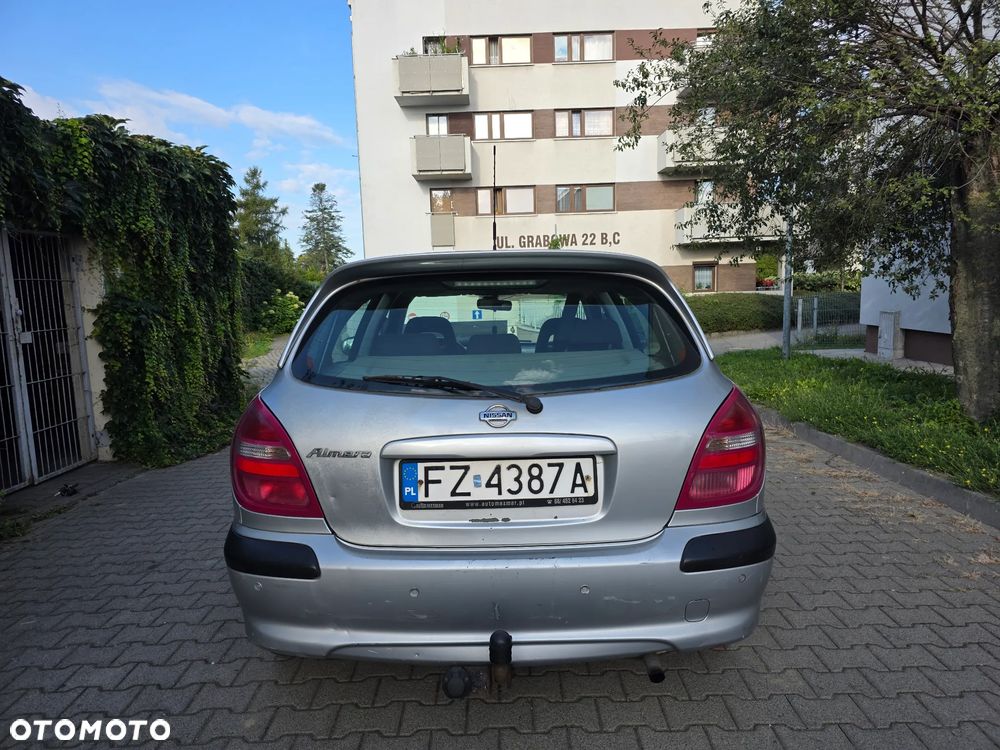 Nissan Almera 1.5 Comfort - 4