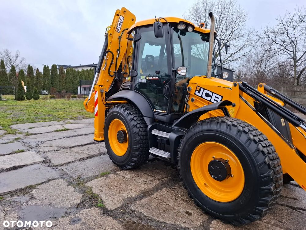 JCB 4CX - 21