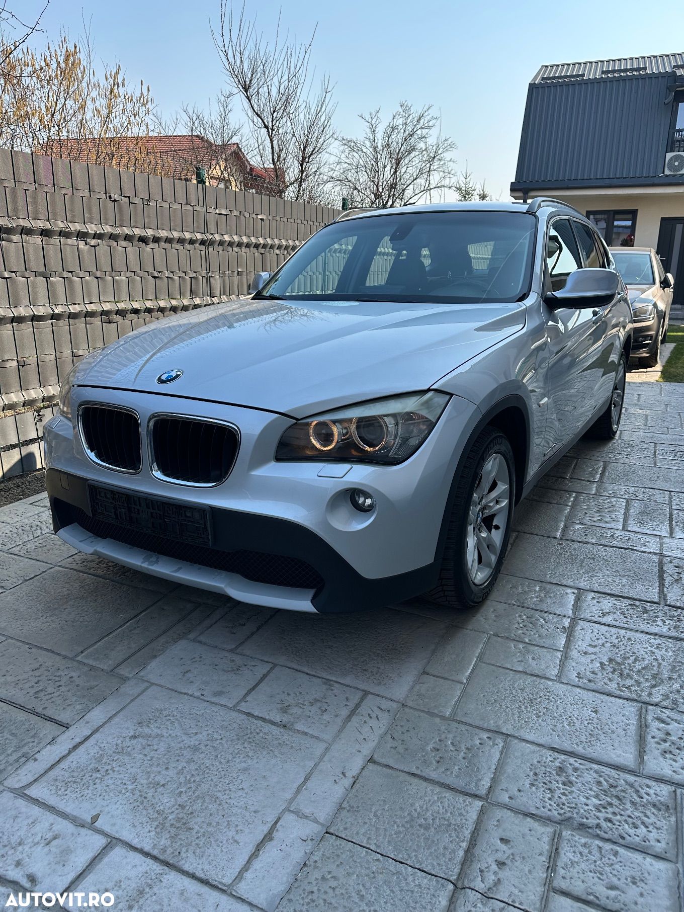 BMW X1 xDrive20d - 1