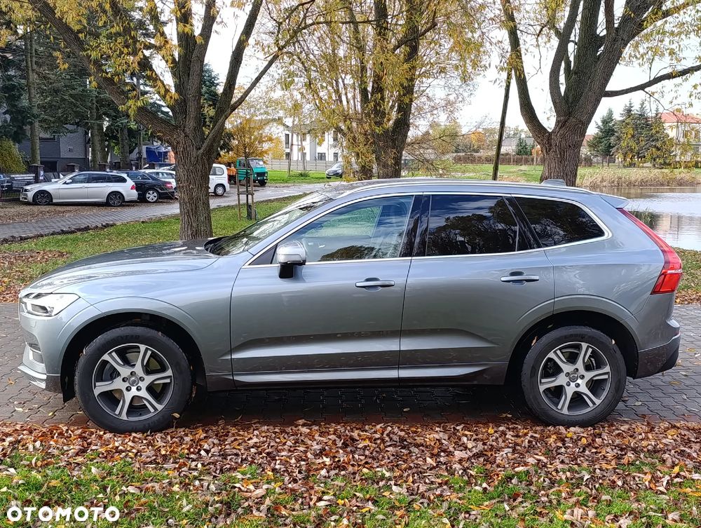 Volvo XC 60 D4 AWD Momentum - 4