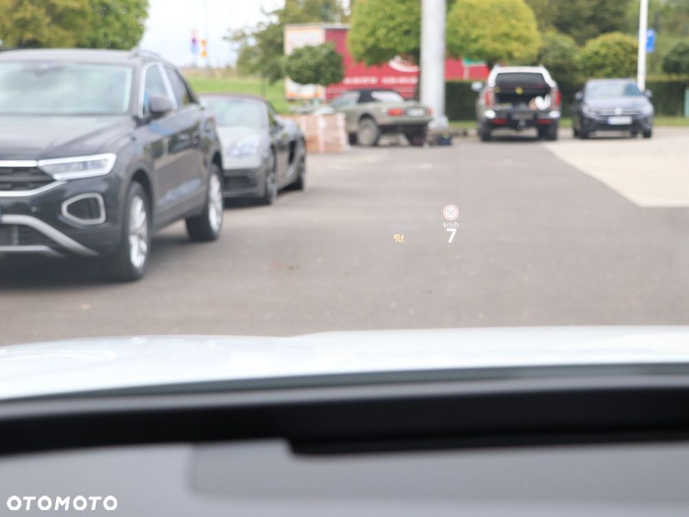 Volkswagen Passat - 12