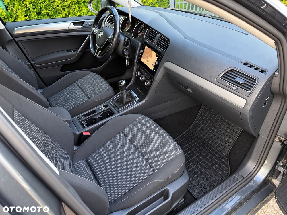 Volkswagen Golf 1.6 TDI SCR Comfortline - 9