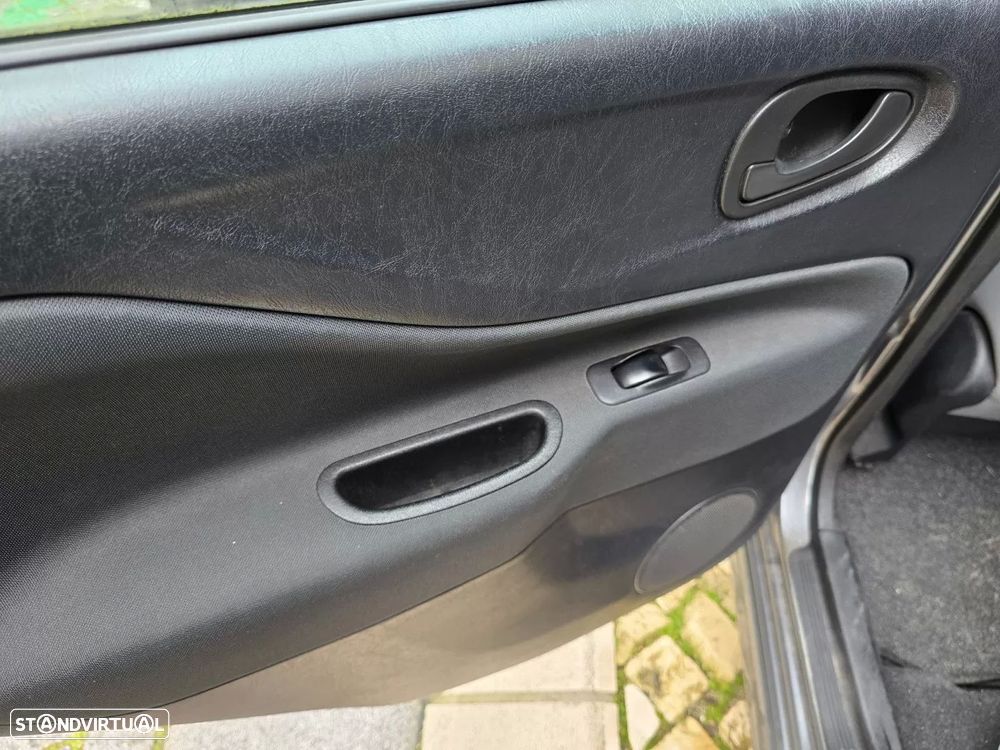 Mitsubishi Space Star 1.3 Family P2 - 9