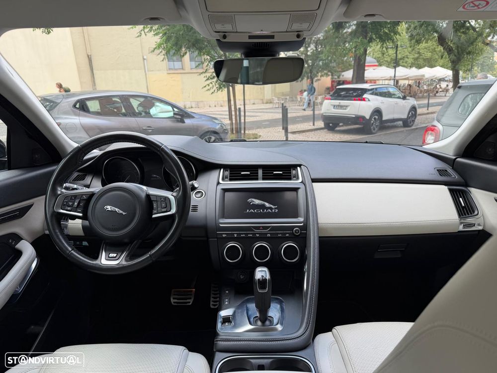 Jaguar E-Pace 2.0 i4 R-Dynamic HSE AWD Aut. - 10