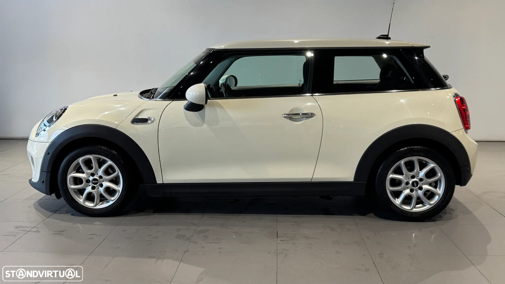 MINI 3 Portas Cooper D Auto - 5