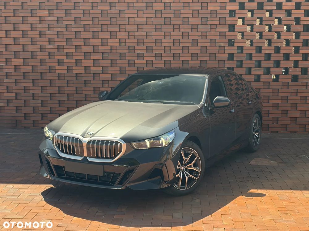 BMW Seria 5 520d xDrive mHEV - 3