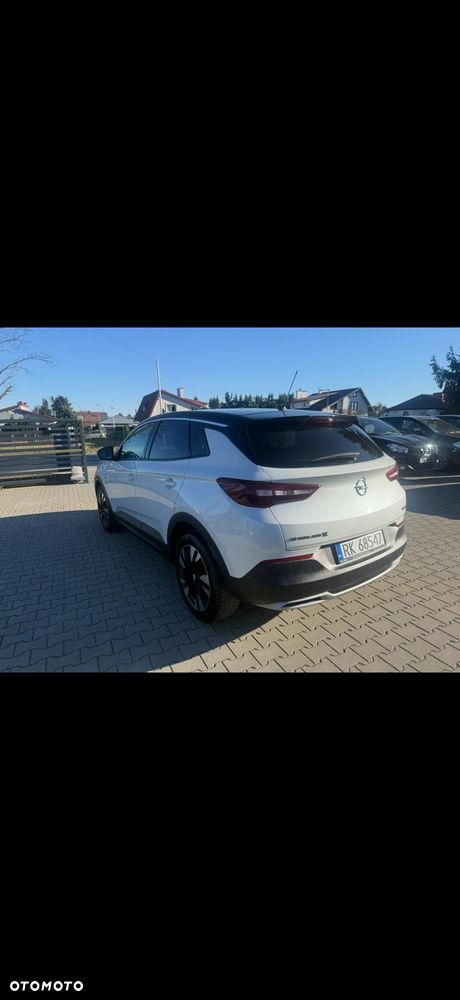 Opel Grandland X 1.2 T GPF Design&Tech S&S - 2