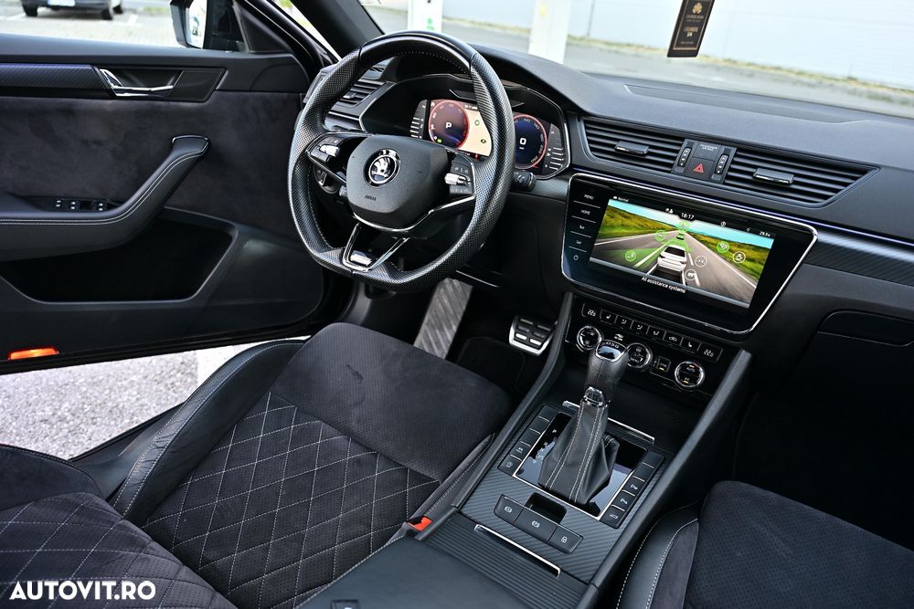 Skoda Superb 2.0 TDI DSG Sportline - 20