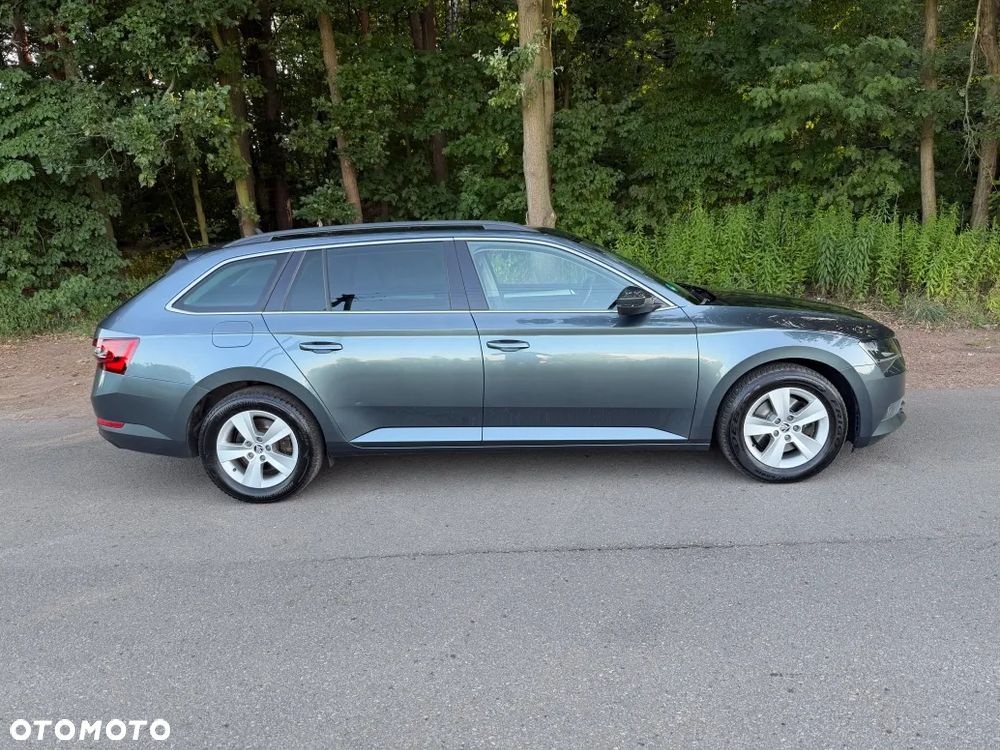 Skoda Superb 2.0 TDI 4x4 Ambition - 12