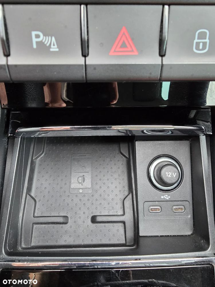 Skoda Karoq 1.5 TSI ACT 4x2 Style DSG - 22