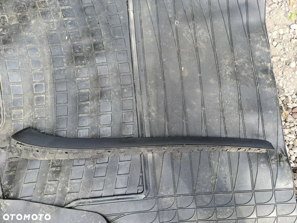 Seat Altea TOLEDO III Listwa szyby czołowej / przedniej 5P0854541G KOMPLET LEWA PRAWA - 1