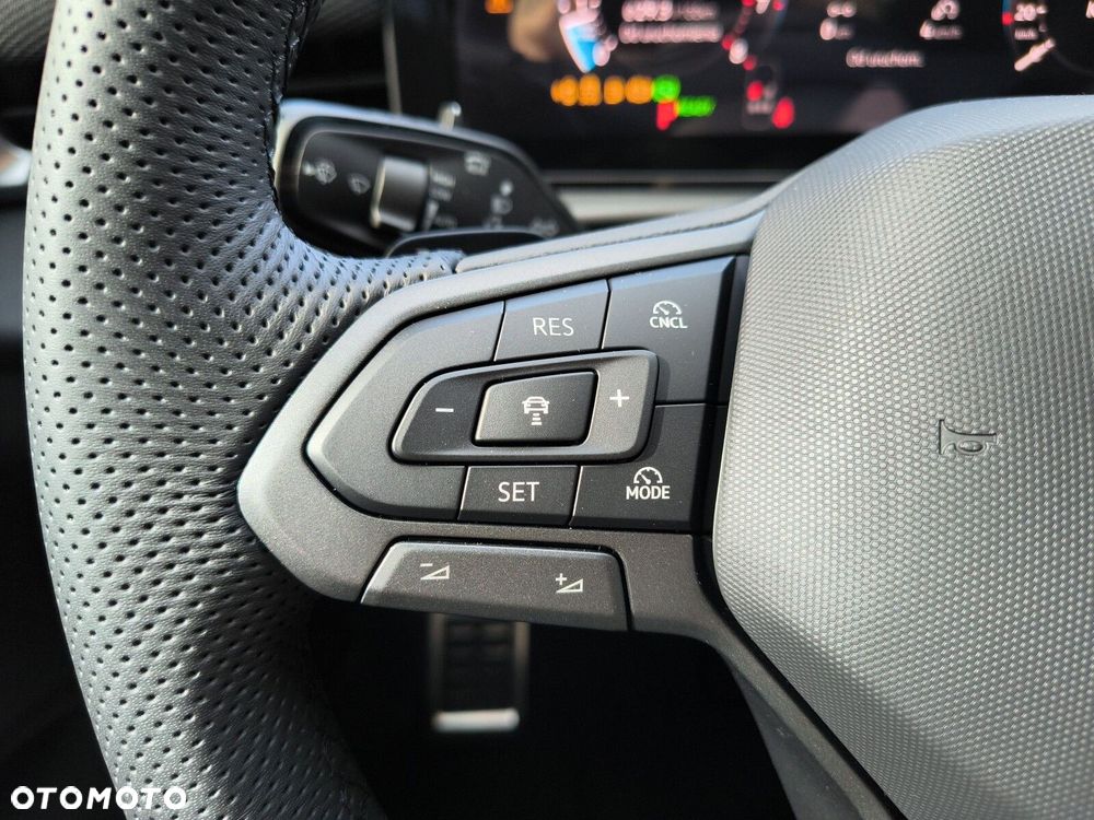 Volkswagen T-Roc 1.5 eTSI R-Line DSG - 18