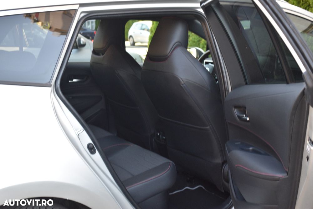 Toyota Corolla 2.0 Lounge - 15