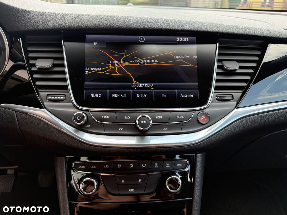 Opel Astra 1.4 Turbo Innovation - 16