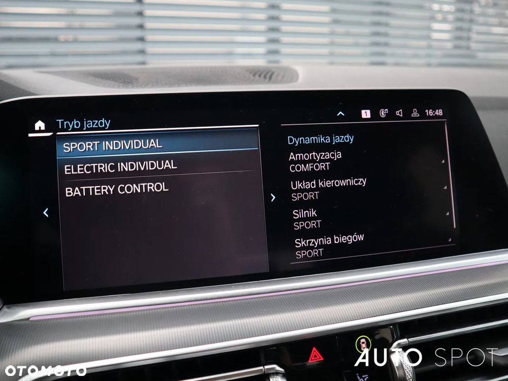 BMW X5 xDrive45e - 34