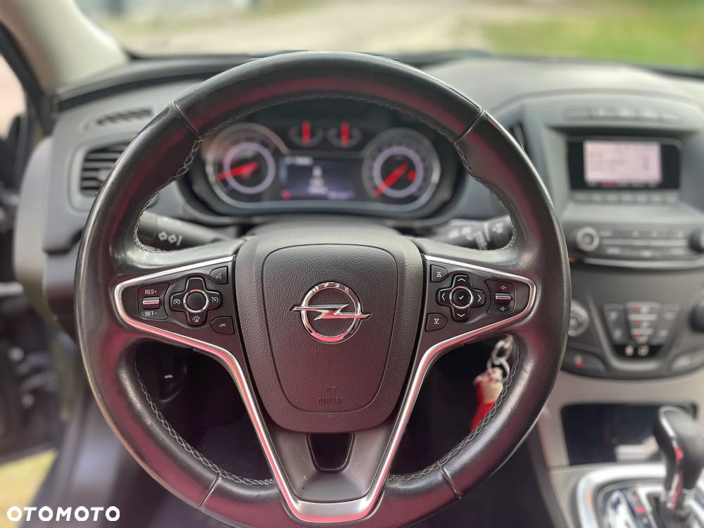 Opel Insignia 2.0 CDTI - 12