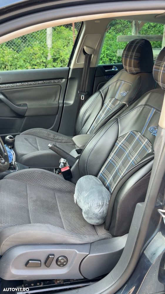 Volkswagen Jetta - 6