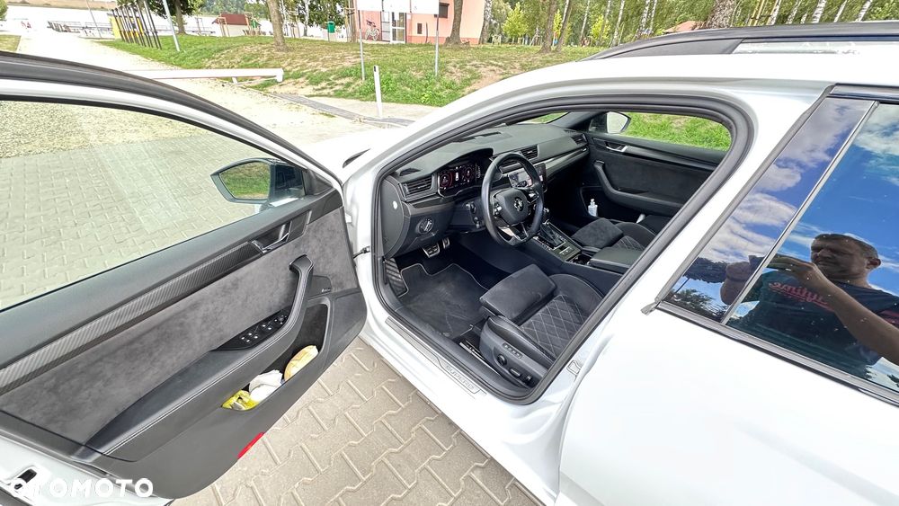 Skoda Superb 2.0 TDI 4x4 DSG Sportline - 13