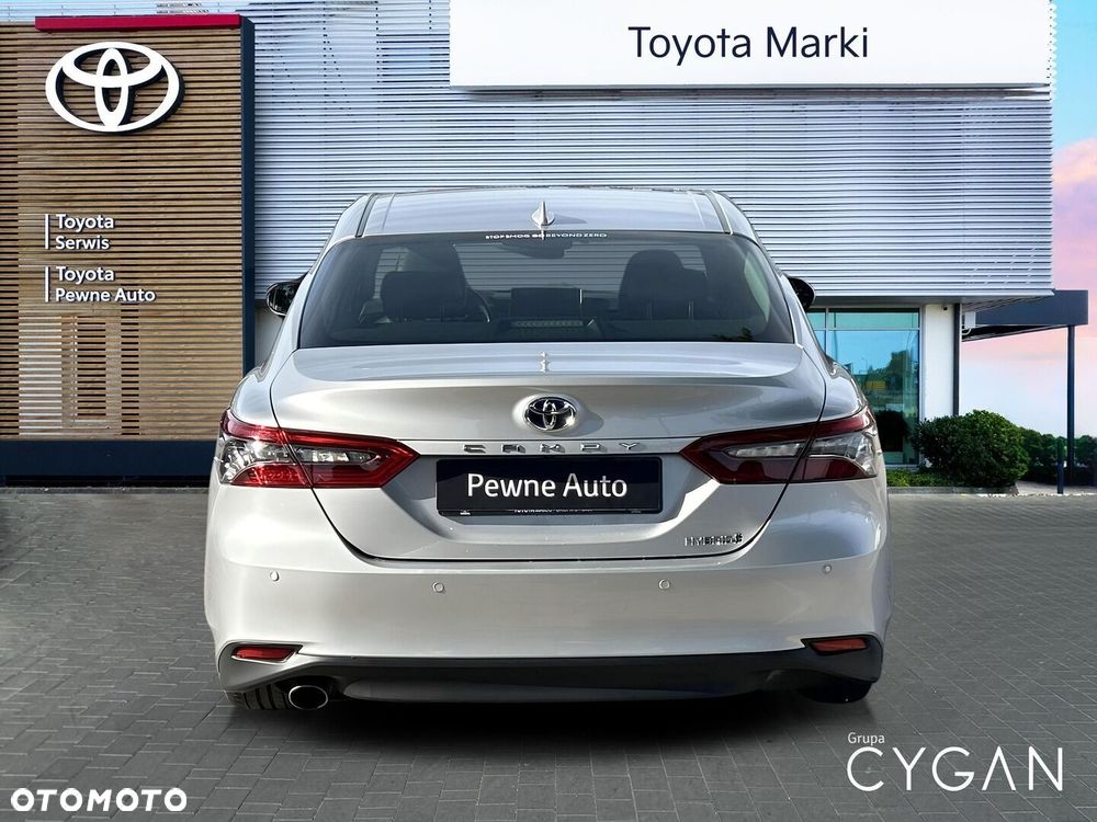 Toyota Camry 2.5 Hybrid Executive CVT - 4