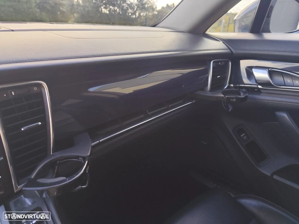 Porsche Panamera Platinum Edition - 27