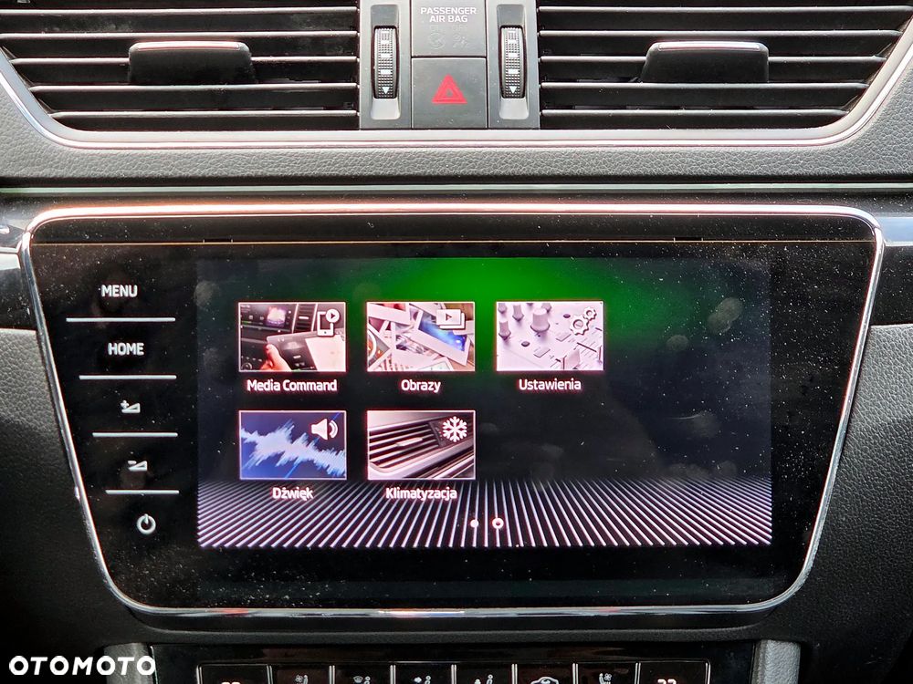 Skoda Superb 2.0 TDI 4x4 L&K DSG - 26