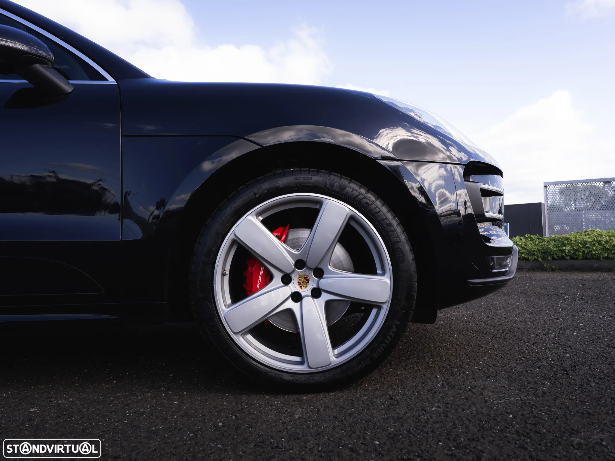 Porsche Macan Turbo - 10