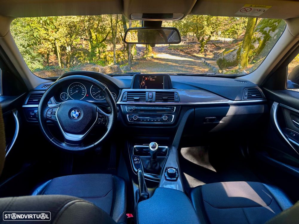 BMW 318 d Line Luxury - 9