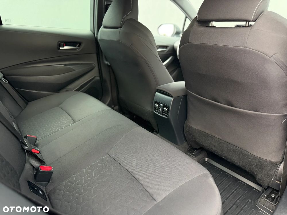 Toyota Corolla 1.8 Hybrid Comfort - 23