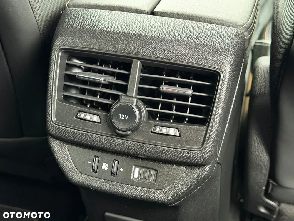 Peugeot 5008 BlueHDi 180 EAT8 GT - 38